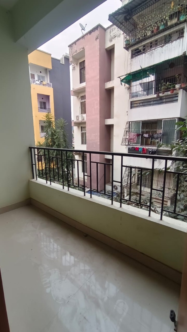 Unfurnished 3bhk in down town hospital, GS Road, Bormotoria, Guwahati, Assam, India for Rent